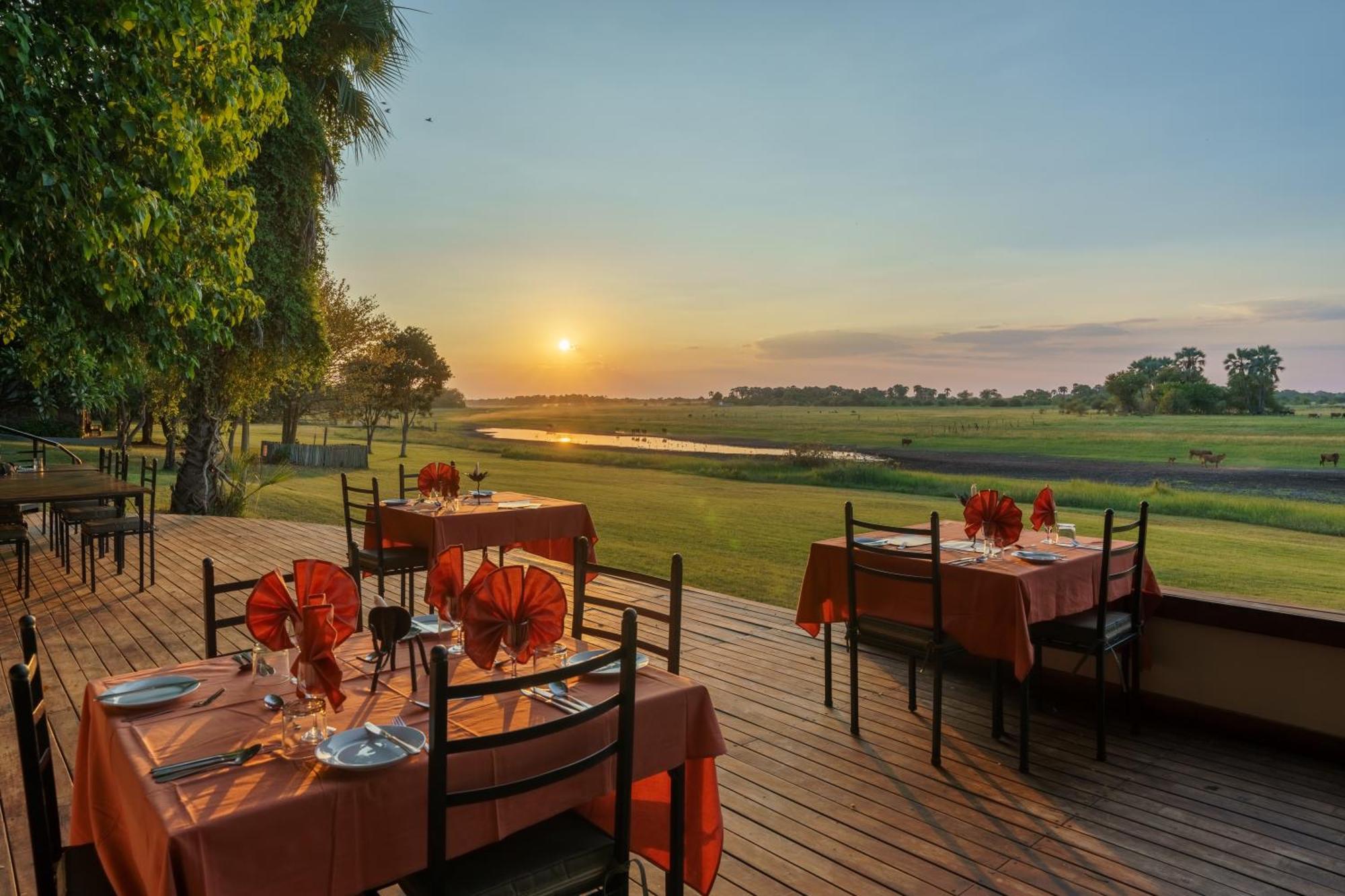 Thamalakane River Lodge Maun Exterior photo