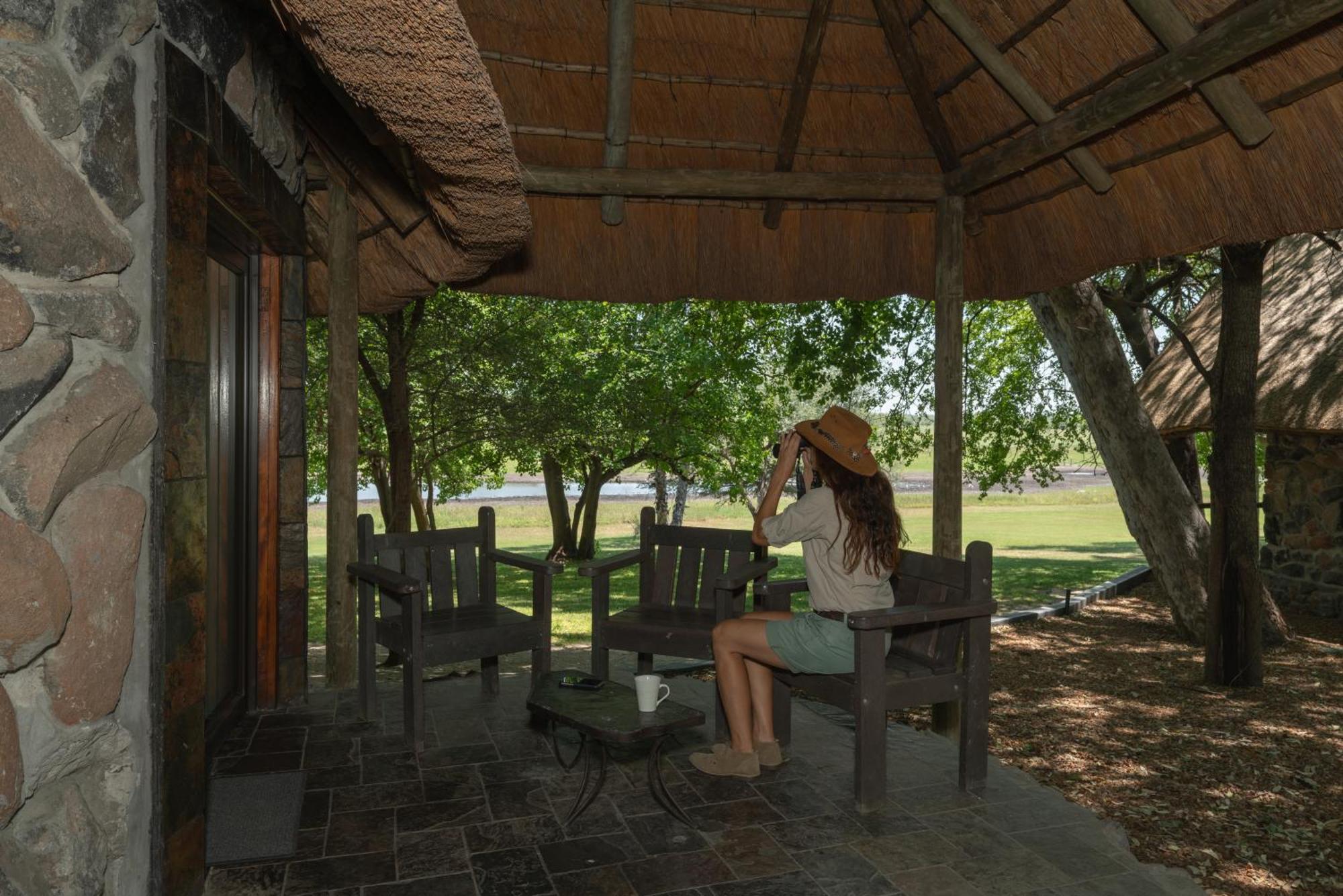 Thamalakane River Lodge Maun Exterior photo